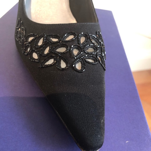 Stuart weitzman black low heels Size 10.5 - Picture 5 of 7